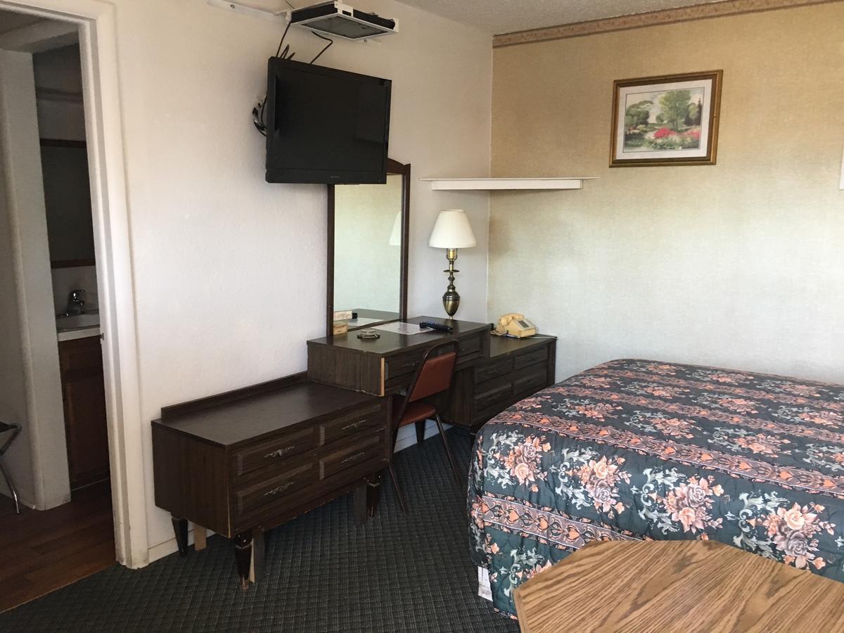 Skyliner Motel Stroud 外观 照片