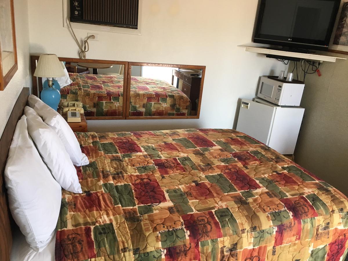 Skyliner Motel Stroud 外观 照片