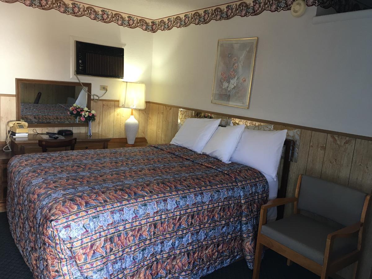 Skyliner Motel Stroud 外观 照片