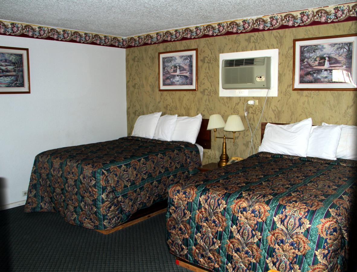 Skyliner Motel Stroud 外观 照片