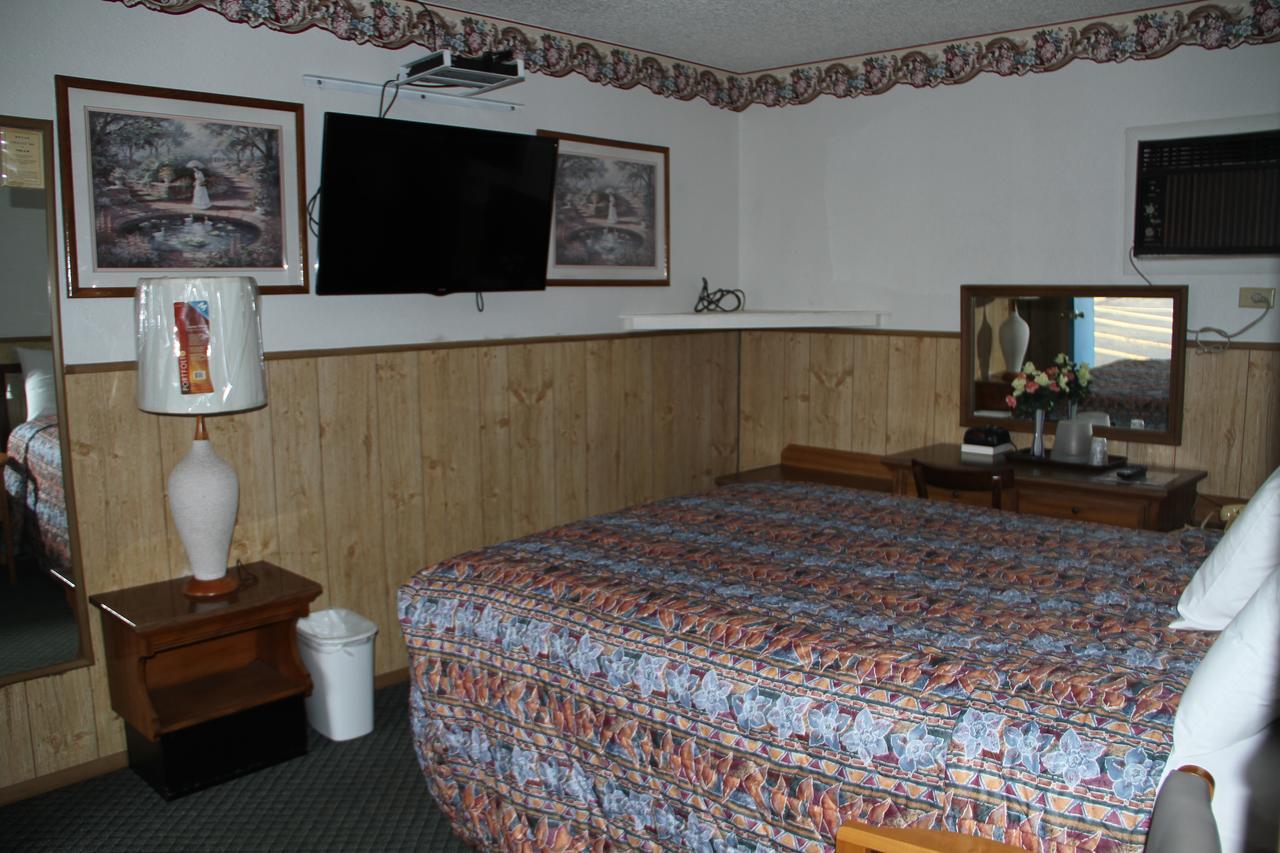 Skyliner Motel Stroud 外观 照片