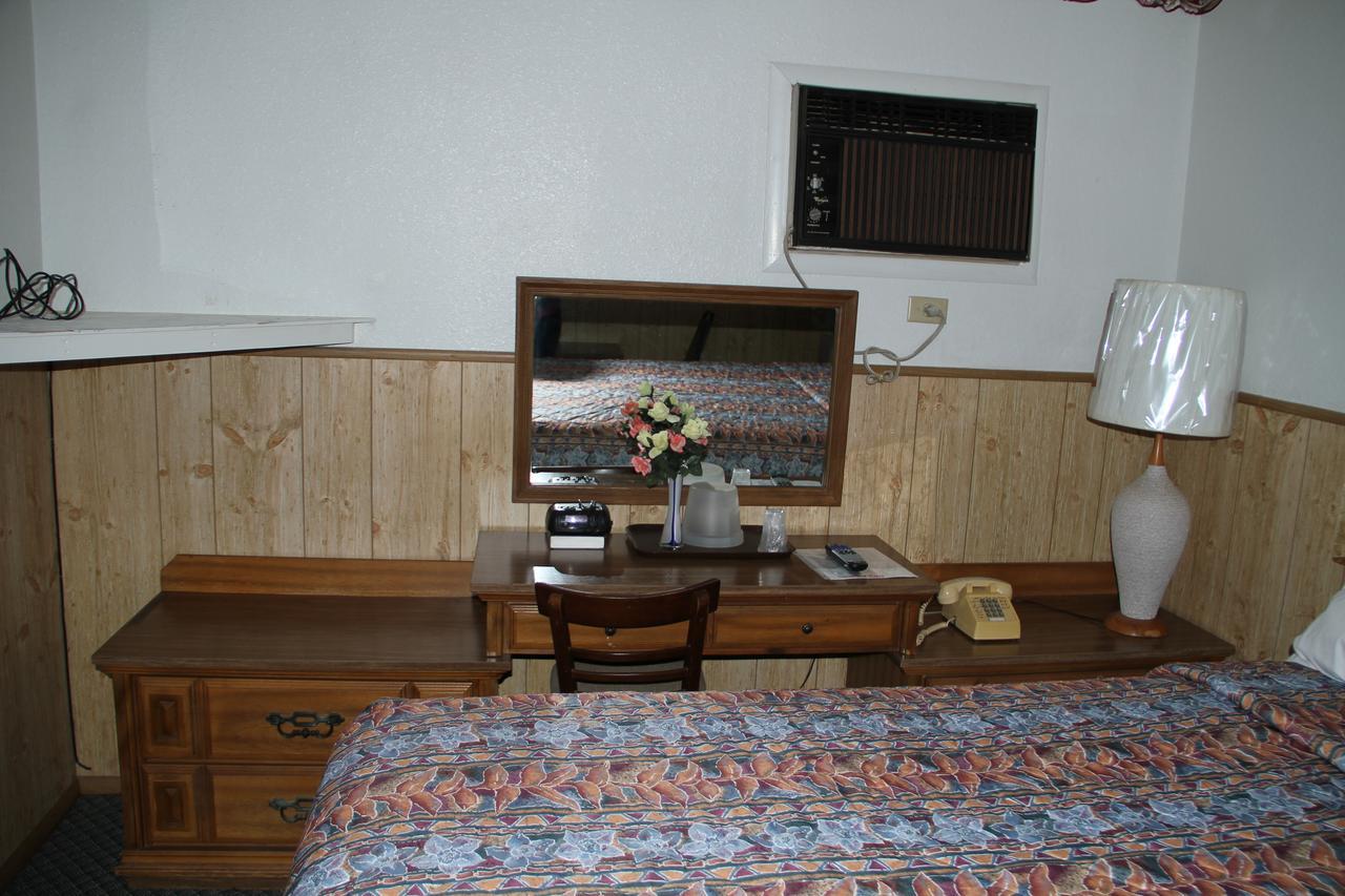 Skyliner Motel Stroud 外观 照片