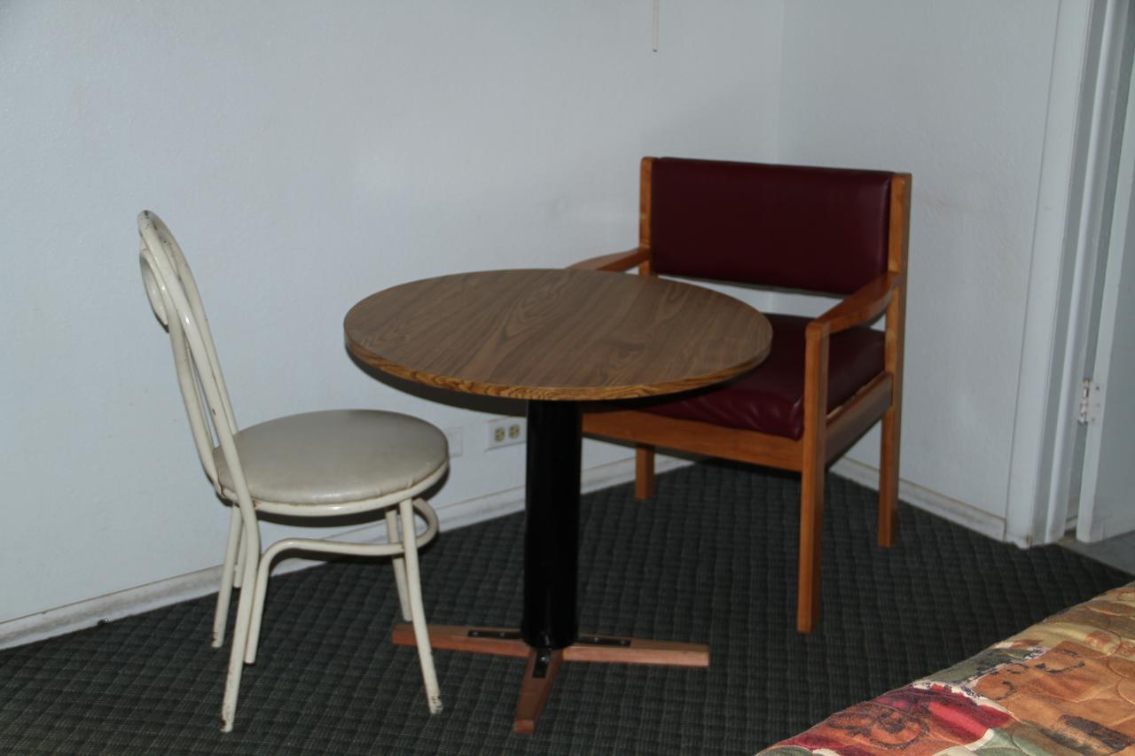 Skyliner Motel Stroud 外观 照片